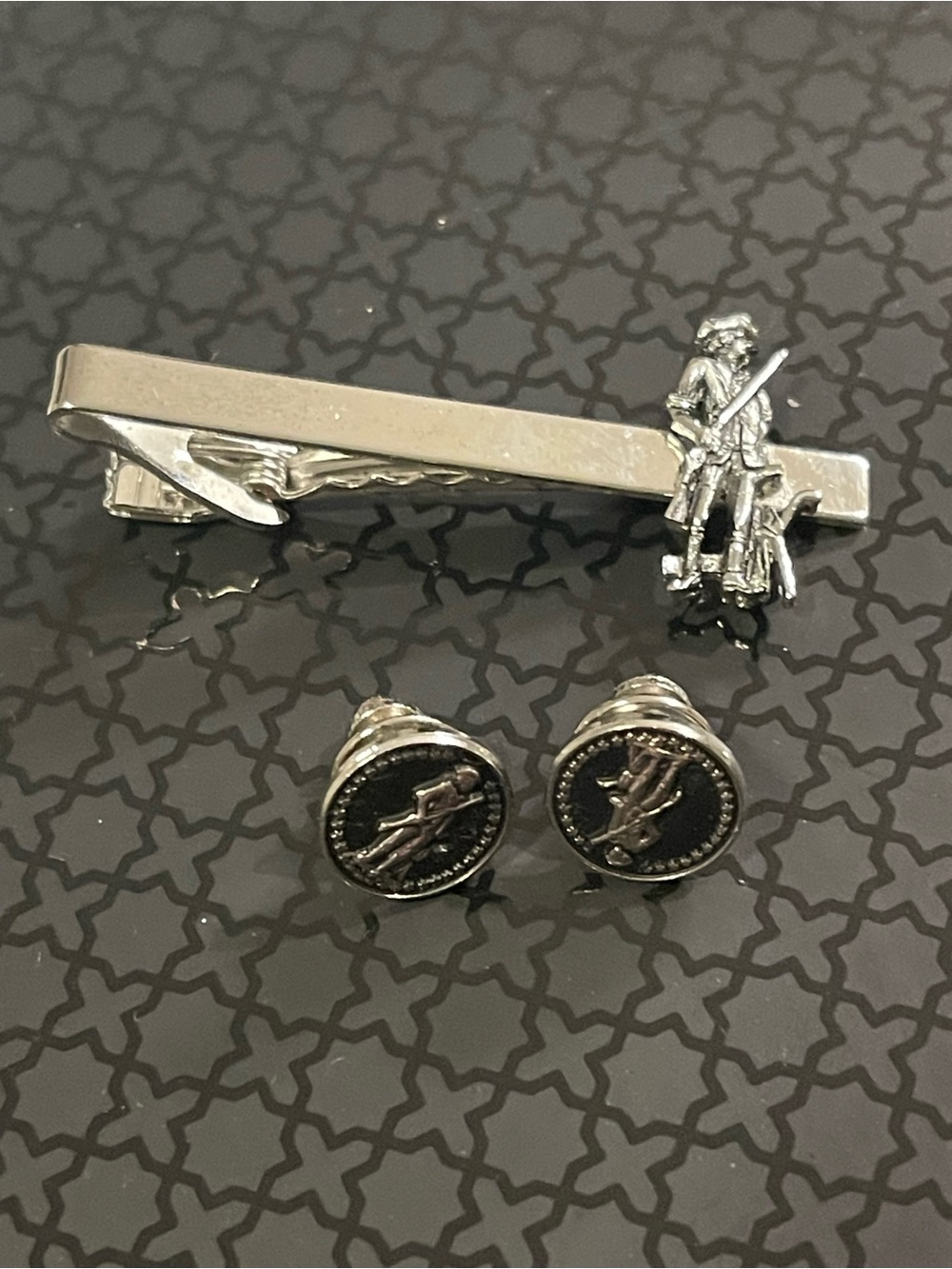 Silver Pirate Motif Tie Bar and Cufflink Set - Silver